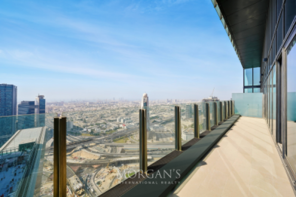 2 BR Duplex  | Unfurnished | Bright Layout-23