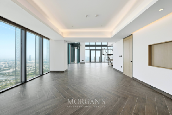 Spacious 3BR Duplex | Corner Unit | Great View-2