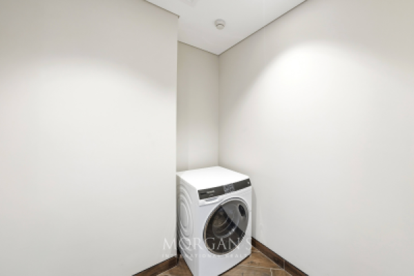 Spacious 3BR Duplex | Corner Unit | Great View-22