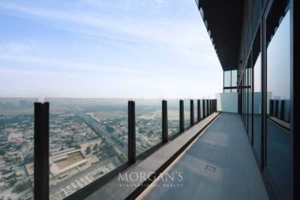 Spacious 3BR Duplex | Corner Unit | Great View-24