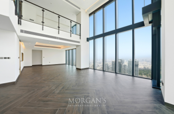 Spacious 3BR Duplex | Corner Unit | Great View-4