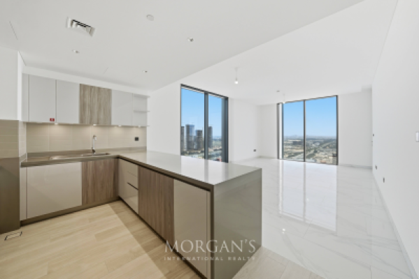 3BR + M | Elegant Apartment | Unfurnished-4