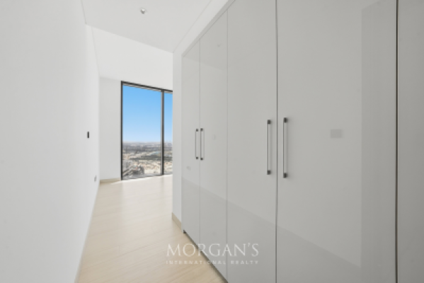 3BR + M | Elegant Apartment | Unfurnished-8