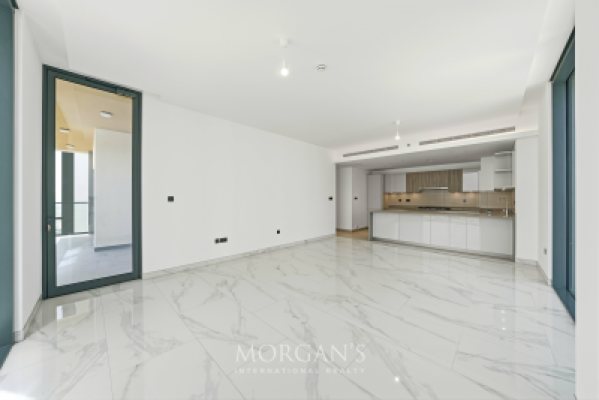 3BR + M | Elegant Apartment | Unfurnished-3