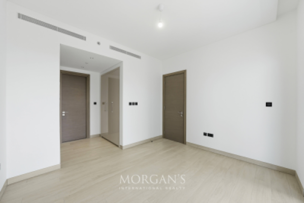 Stunning Lagoon View | 2BR + M | Spacious Layout-8