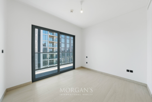 Stunning Lagoon View | 2BR + M | Spacious Layout-14