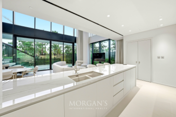Luxury 3BR Duplex | Stunning Views | Furnished-18