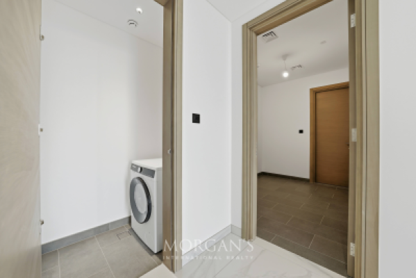 Stunning Lagoon View | 2BR + M | Spacious Layout-22