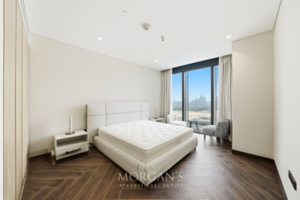 2BR+M | Furnished | Stunning | Balcony | Vacant-15