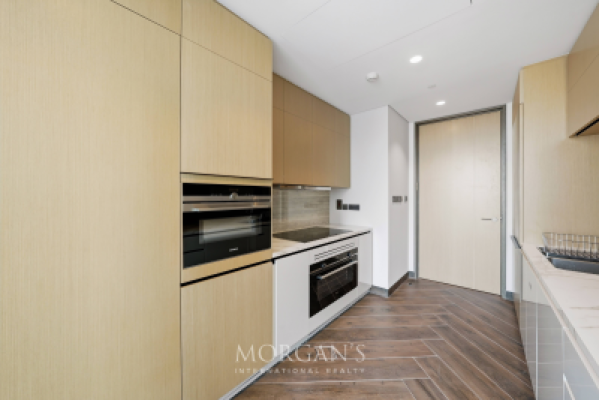 2BR+M | Furnished | Stunning | Balcony | Vacant-9