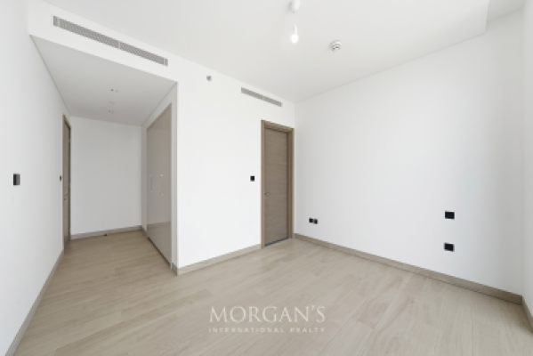 4BR Apartment | Premium Finish | Unfurnished-17