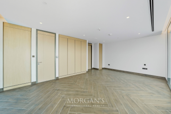 2 BR Duplex  | Unfurnished | Bright Layout-17