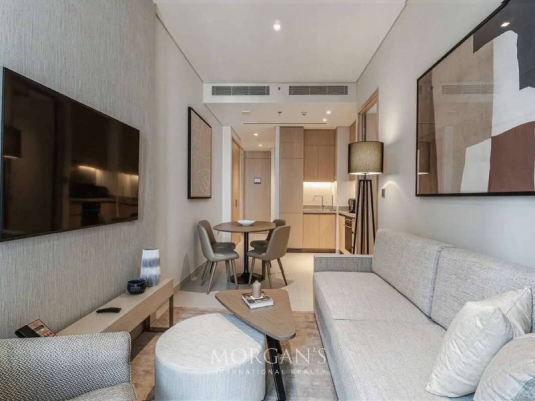 Luxurious 1 BR Unit | High Floor | Prime Location | Downtown Dubai
