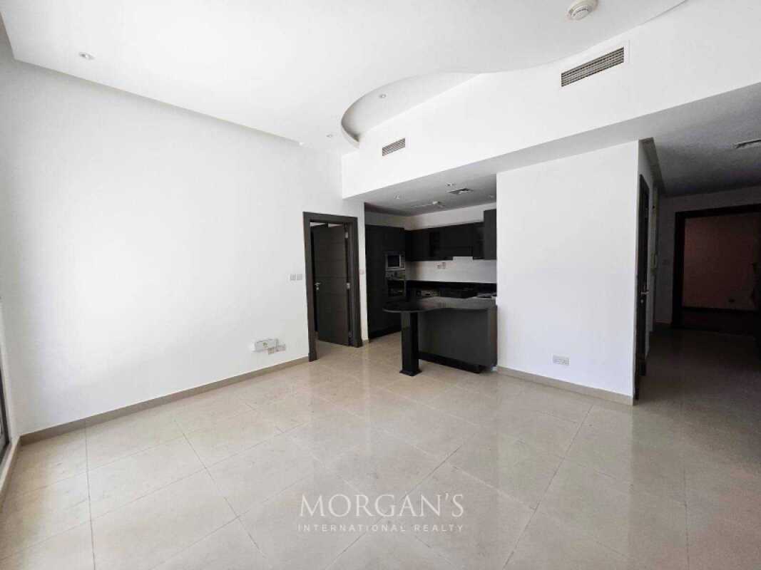Spacious 1 BR Unit | Unfurnished | Prime Location | Dubai Marina