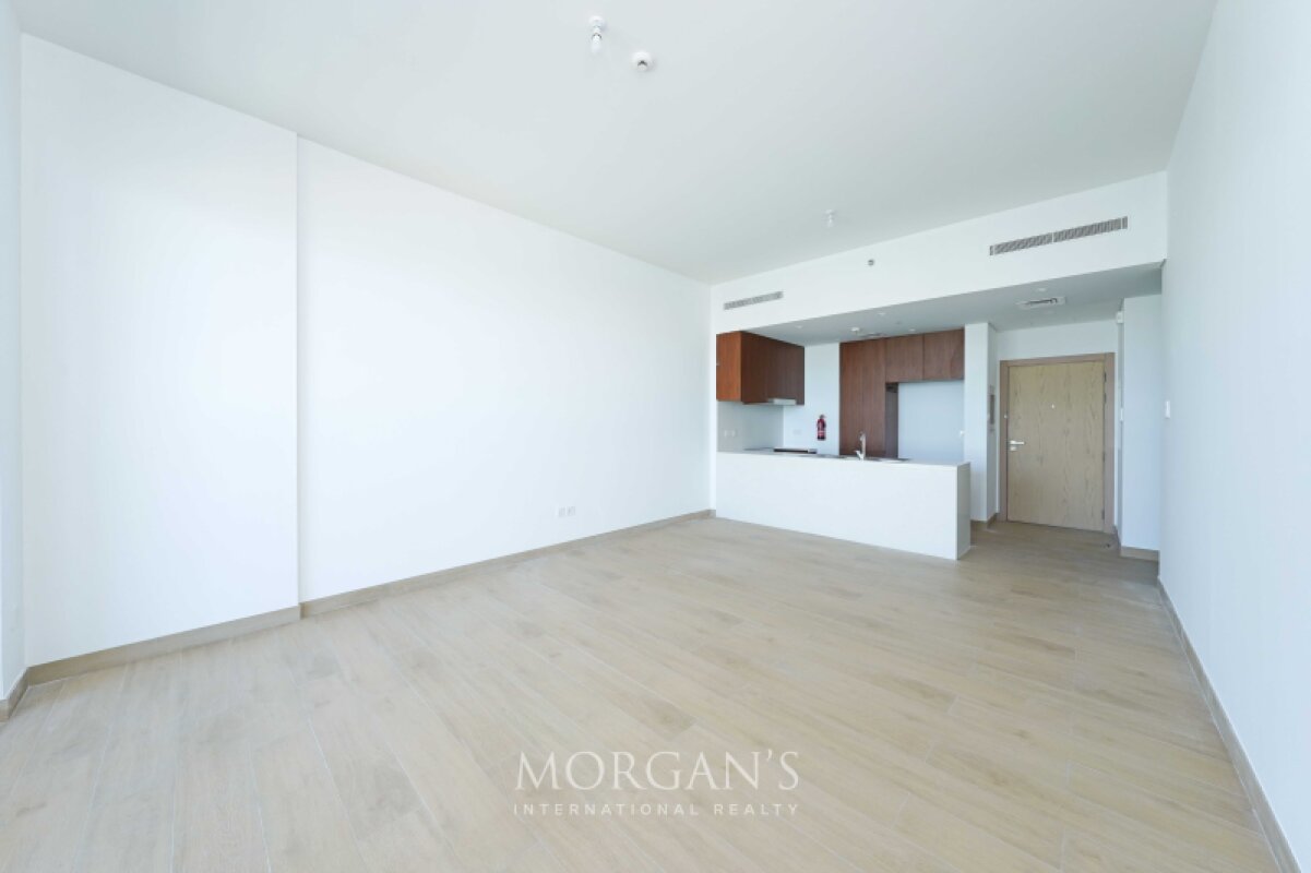 2BR Unit | Sea View | Unfurnished | Prime Location | Jumeirah