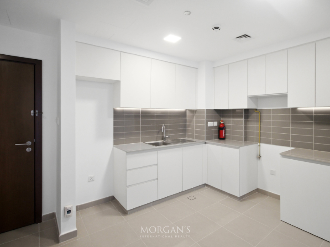 Spacious 1BR | Modern Living | Zahra Breeze | Town Square